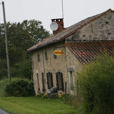 Chez Gondat Chambre D'Hotes Saint-Martial-sur-Isop Luaran gambar