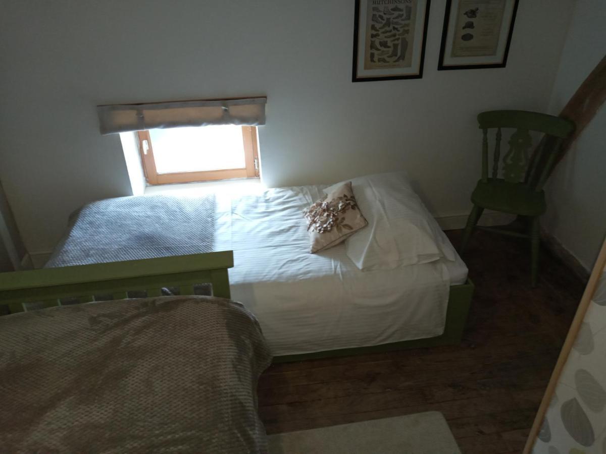 Chez Gondat Chambre D'Hotes Saint-Martial-sur-Isop Luaran gambar