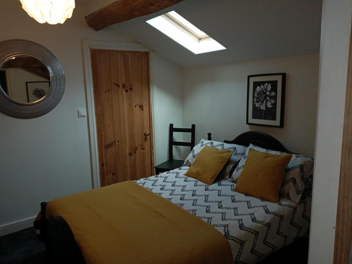 Chez Gondat Chambre D'Hotes Saint-Martial-sur-Isop Luaran gambar