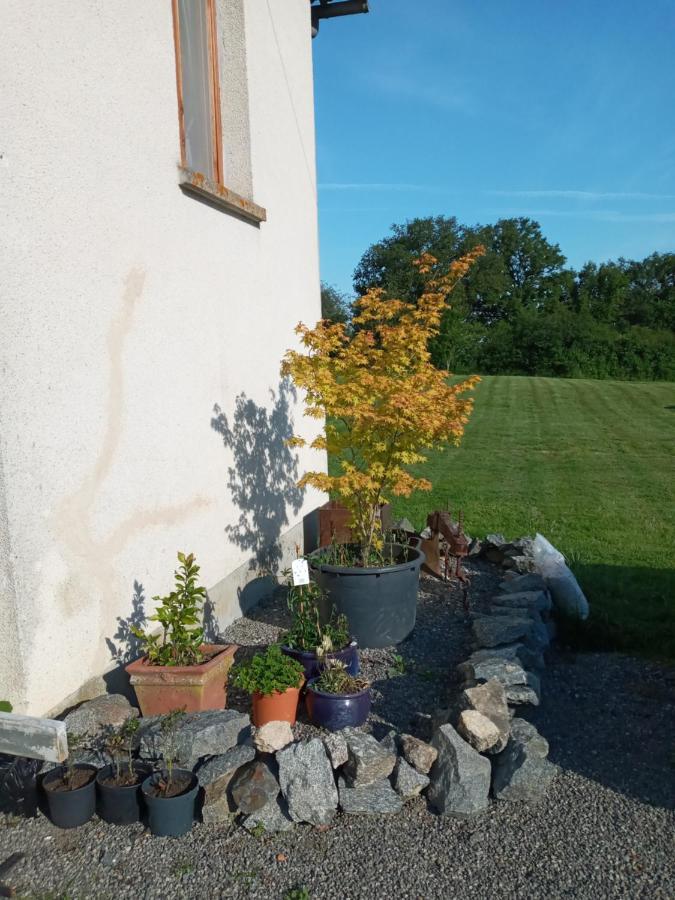 Chez Gondat Chambre D'Hotes Saint-Martial-sur-Isop Luaran gambar