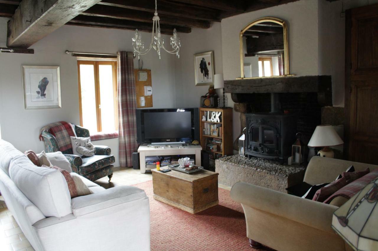 Chez Gondat Chambre D'Hotes Saint-Martial-sur-Isop Luaran gambar