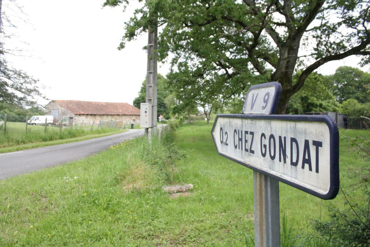 Chez Gondat Chambre D'Hotes Saint-Martial-sur-Isop Luaran gambar