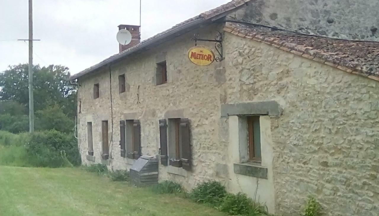Chez Gondat Chambre D'Hotes Saint-Martial-sur-Isop Luaran gambar
